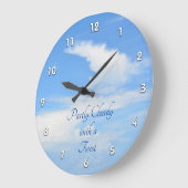 Blauer Himmel teilweise bewölkt mit Drehung Große Wanduhr (Winkel)