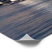 Blauer Himmel über der Küste von Elliott Bay Poster (Ecke)