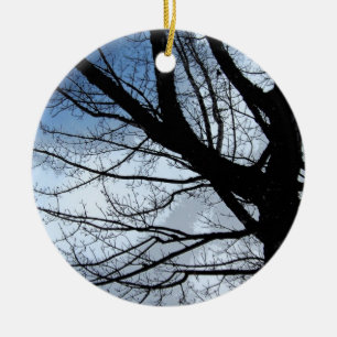 Blauer Himmel und Alter Baum Keramikornament
