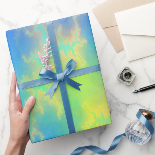 Blauer Himmel und goldgelbe Blitze Geschenkpapier (Schenken)