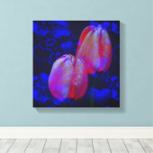 Blauer Himmel und rosafarbene Tulpen Kunst Leinwanddruck (Insitu (Holzboden))