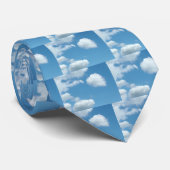 Blauer Himmel und weiße Wolken Krawatte (Gerollt)