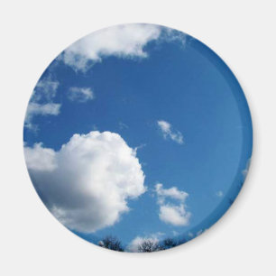 Blauer Himmel und weiße Wolken Magnet
