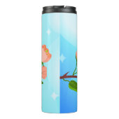 Blauer Himmelsverlauf mit blühendem Frühlingsarm Thermosbecher (Rückseite)
