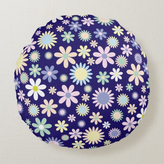 Blauer Hintergrund mit Blumenmuster Rundes Kissen (Vorderseite)