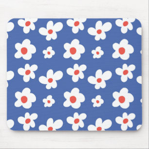 Blauer Hintergrund mit weißen und roten Gänseblümc Mousepad