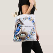 Blauer Jay tot auf Nistkasten – Florale Illustrati Tasche (Von Nahem)