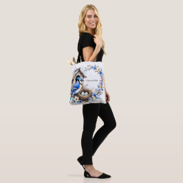 Blauer Jay tot auf Nistkasten – Florale Illustrati Tasche