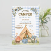Blauer Junge Gingham Camping Jungen Dusche  Einladung (Stehend Vorderseite)