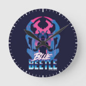 Blauer Käfer Retrowave gegen Grafik Runde Wanduhr (Vorderseite)