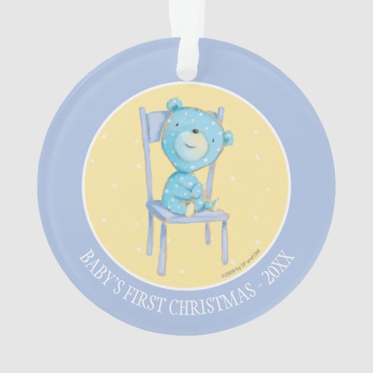 Blauer Kaliko-Bär, der auf Stuhl lächelt Ornament (Rückseite)