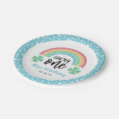 Blauer Klee und Regenbogen Lucky Eins Geburtstag Pappteller (Schrägansicht)