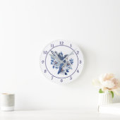Blauer Kolibri Blumenmuster Runde Wanduhr (Zuhause)