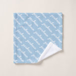 Blauer, kursiver Name des Add-ons Wash Tuch<br><div class="desc">Dieses niedliche Waschlappen hat einen hellblauen Hintergrund mit einem sich wiederholenden Namen in weiß. Perfekt für jeden von der Geburt bis 99 Jahre alt!</div>