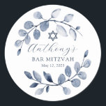 Blauer Leaf Bar Mitzvah Runder Aufkleber<br><div class="desc">Schönes handgemaltes Aquarelldesign mit einem zarten blauen Blattkranz und Star of David.</div>