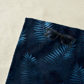 Blauer Leopard Print Shimmer Tropenflorname Strandtuch (Beispiel)