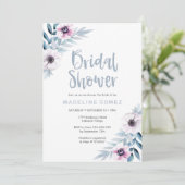 Blauer lila Blumendusche Einladung (Stehend Vorderseite)
