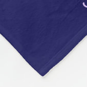 Blauer lila Schmetterling und Gänseblümchen Fleecedecke (Ecke)