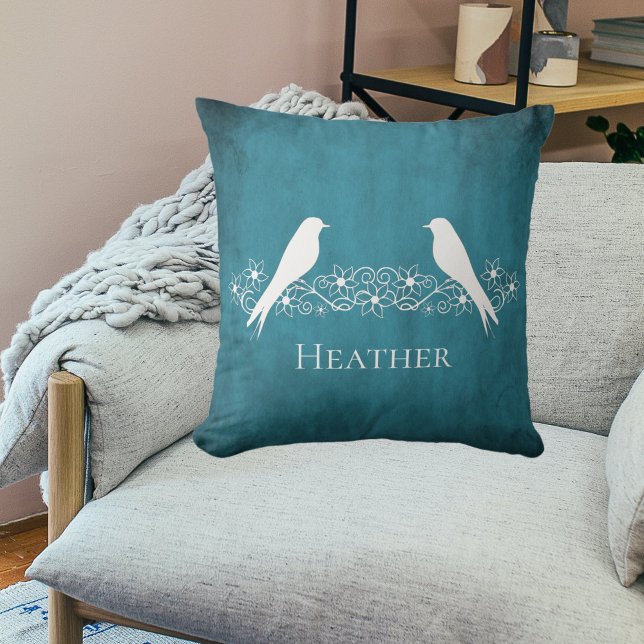 Blauer Lovebirs Blütenwirbel Kissen (Blue Lovebirds Floral Vine Throw Pillow)
