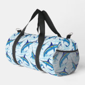 Blauer Marlin springt aus dem Ozean Duffle Bag (Rechte Ecke)