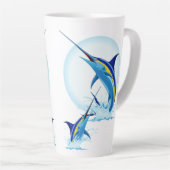 Blauer Marlin springt aus dem Ozean Milchtasse (Rechte Ecke)