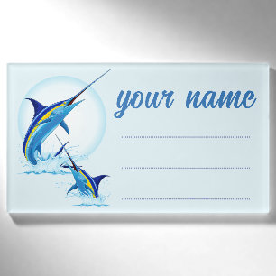 Blauer Marlin springt aus dem Ozean Namenschild