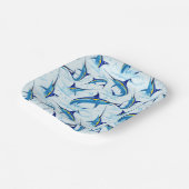 Blauer Marlin springt aus dem Ozean Pappteller (Gewinkelt)