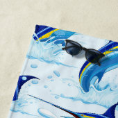 Blauer Marlin springt aus dem Ozean Strandtuch (Beispiel)