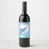 Blauer Marlin springt aus dem Ozean Weinetikett (Vorderseite)
