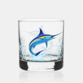 Blauer Marlin springt aus dem Ozean Whiskyglas (Rückseite)
