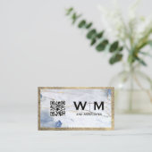 Blauer Marmor | Lederreise | Monogramm | QR-Code Visitenkarte (Stehend Vorderseite)