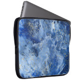 Blauer Marmor und goldene Textur Laptopschutzhülle (Vorne Rechts)