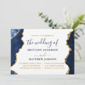 Blauer Marmor und Goldhochzeit Einladung (Stehend Vorderseite)