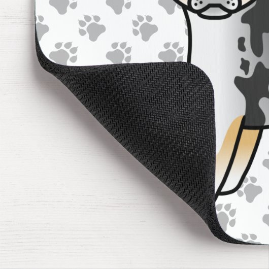 Blauer Merle glatter Coat Chihuahua Dog & Paws Mousepad (Ecke)