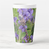 Blauer Mit Augen Darner Dragonfly auf Purple Flowe Milchtasse (Vorderseite)
