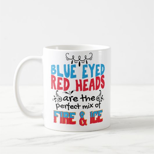 Blauer mit Augen Redhead-lustige Kaffeetasse (Links)