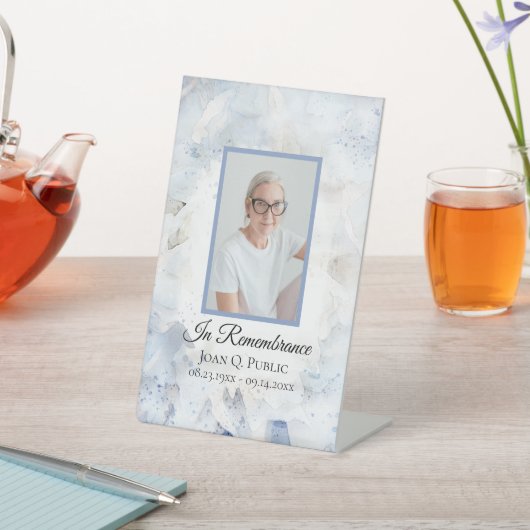 Blauer Nagel: Beerdigung des Lebens Sockelschild (In SItu)