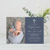 Blauer Navy Blauer Silberkreuz Foto Boys Taufe Einladung (Stehend Vorderseite)