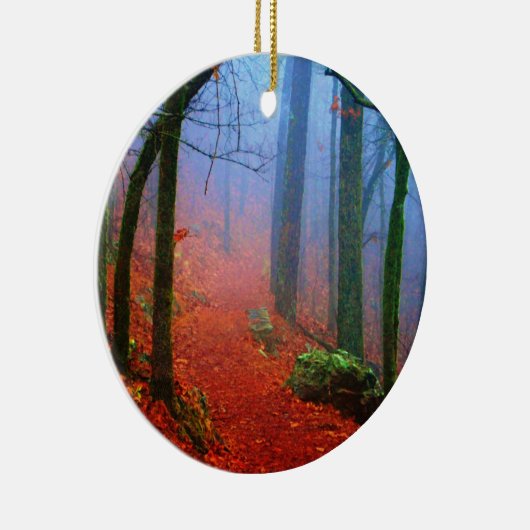 Blauer Nebel in gestrichenem Wald Keramik Ornament (Rechts)