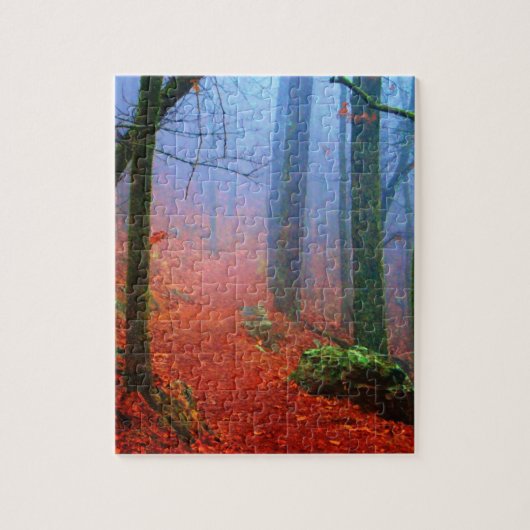 Blauer Nebel in gestrichenem Wald Puzzle (Vertikal)