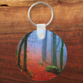 Blauer Nebel in gestrichenem Wald Schlüsselanhänger (Vorderseite)