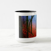 Blauer Nebel in gestrichenem Wald Tasse (Zentrum)