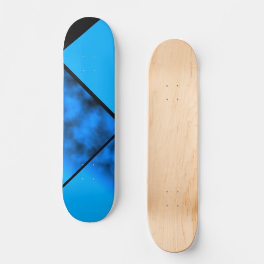 Blauer Neonnächtlicher Himmel mit schwarzer Skateboard (Vorderseite)