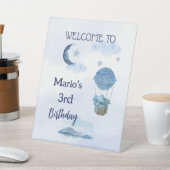 Blauer niedliche Geburtstag Sockelschild (In SItu)