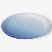 Blauer Ombre-Verlauf Pappteller (Schrägansicht)