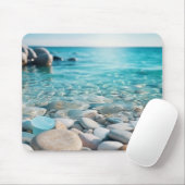 Blauer Ozean mit Meeresglas und Steinen am Strand Mousepad (Mit Mouse)