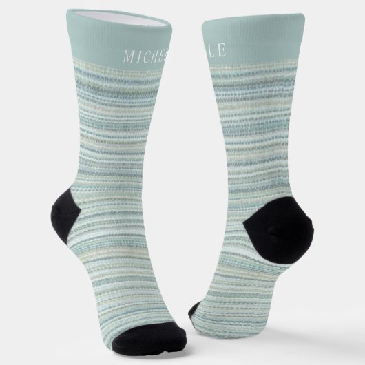 Blauer Pastell Lines Streifen Individuelle Name Socken (Gewinkelt)