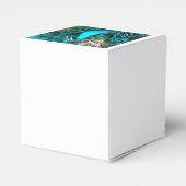 Blauer Pfau in lebendigem Blau mit gefangenen Schw Geschenkschachtel (Rückseite)