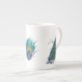 Blauer Pfau mit schönen Schwanzfedern Porzellantasse (Vorderseite Rechts)