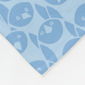 Blauer Pinguinmusterhintergrund Fleecedecke (Ecke)